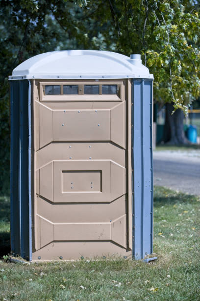 Best Porta potty rental near me  in Augusta, KS